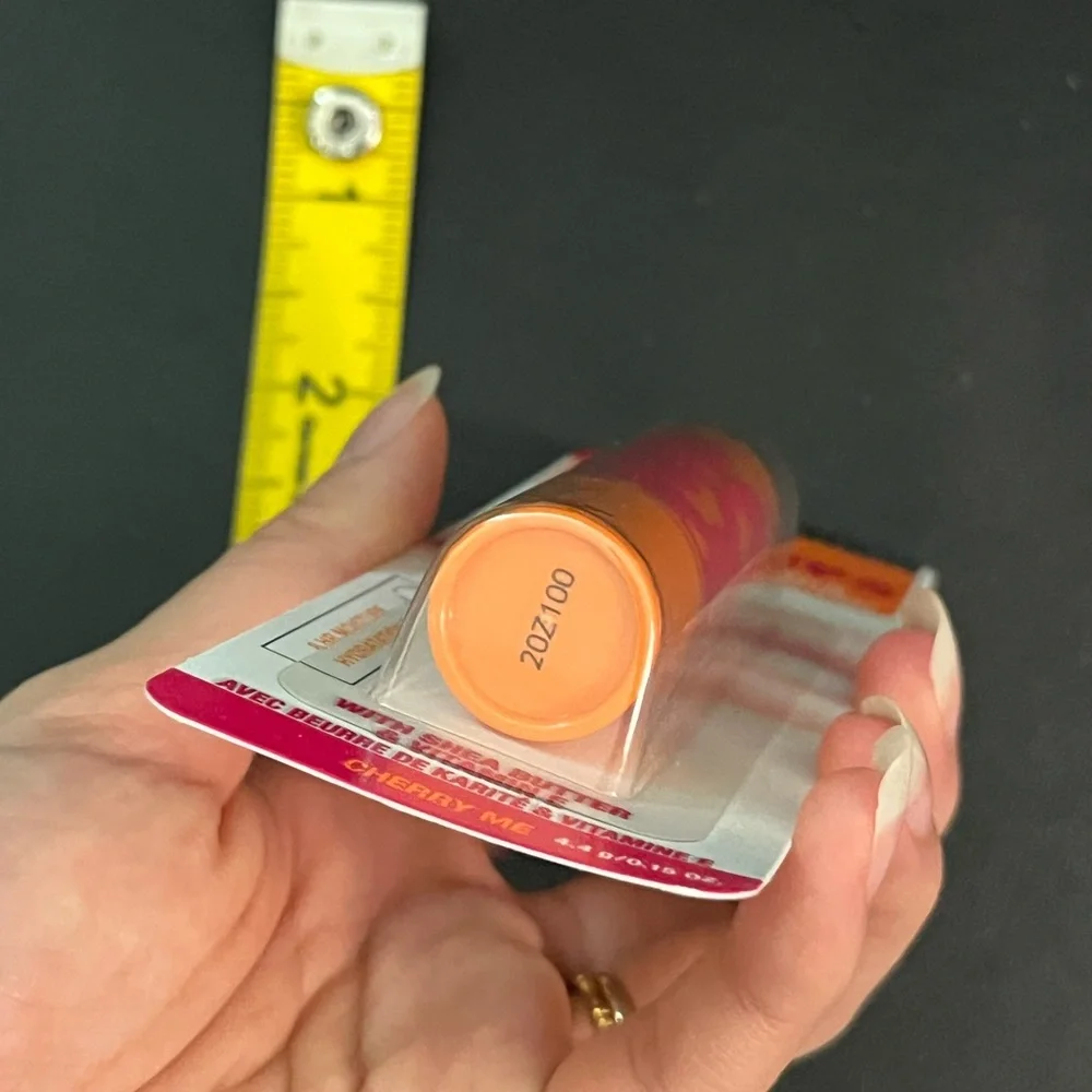 Maybelline Baby Lips Moisturizing Lip Balm, 15 Cherry Me - brand new (COPY)